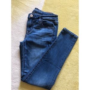 American Eagle jeans size 6